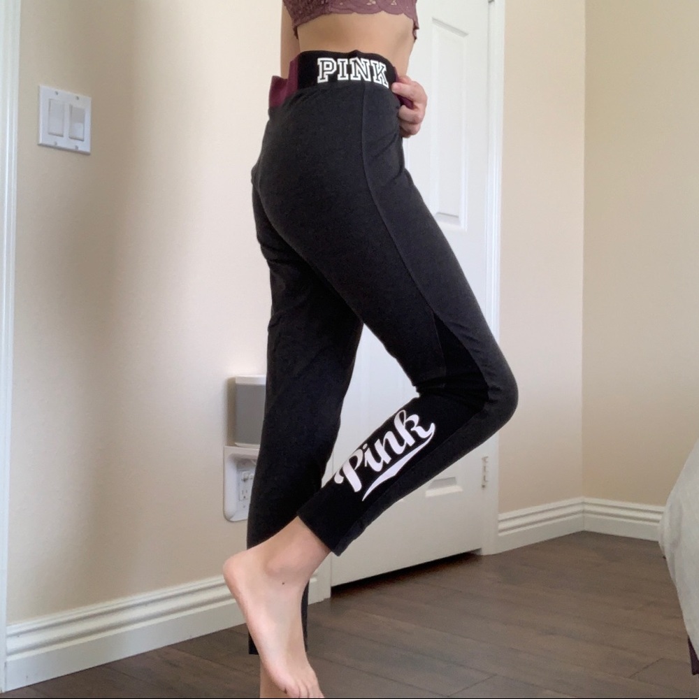 VS Pink workout leggings